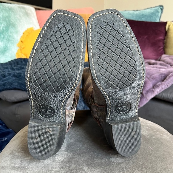 Frye boots - Picture 5 of 10